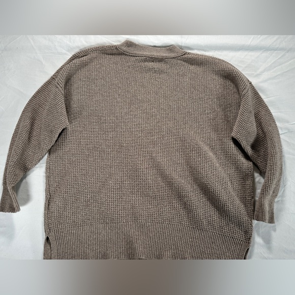 Aerie women’s Brown Sweater size p/s - Picture 2 of 3
